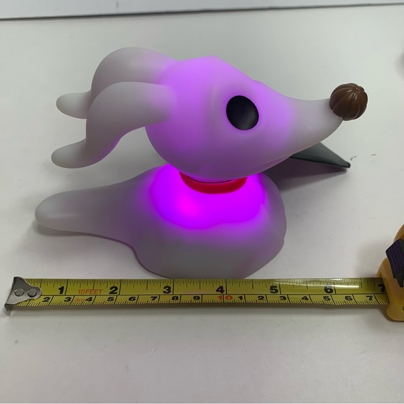 NWT. Zero light up figurine. Plastic Zero dog figurine from Disney’s NBC - Picture 14 of 15